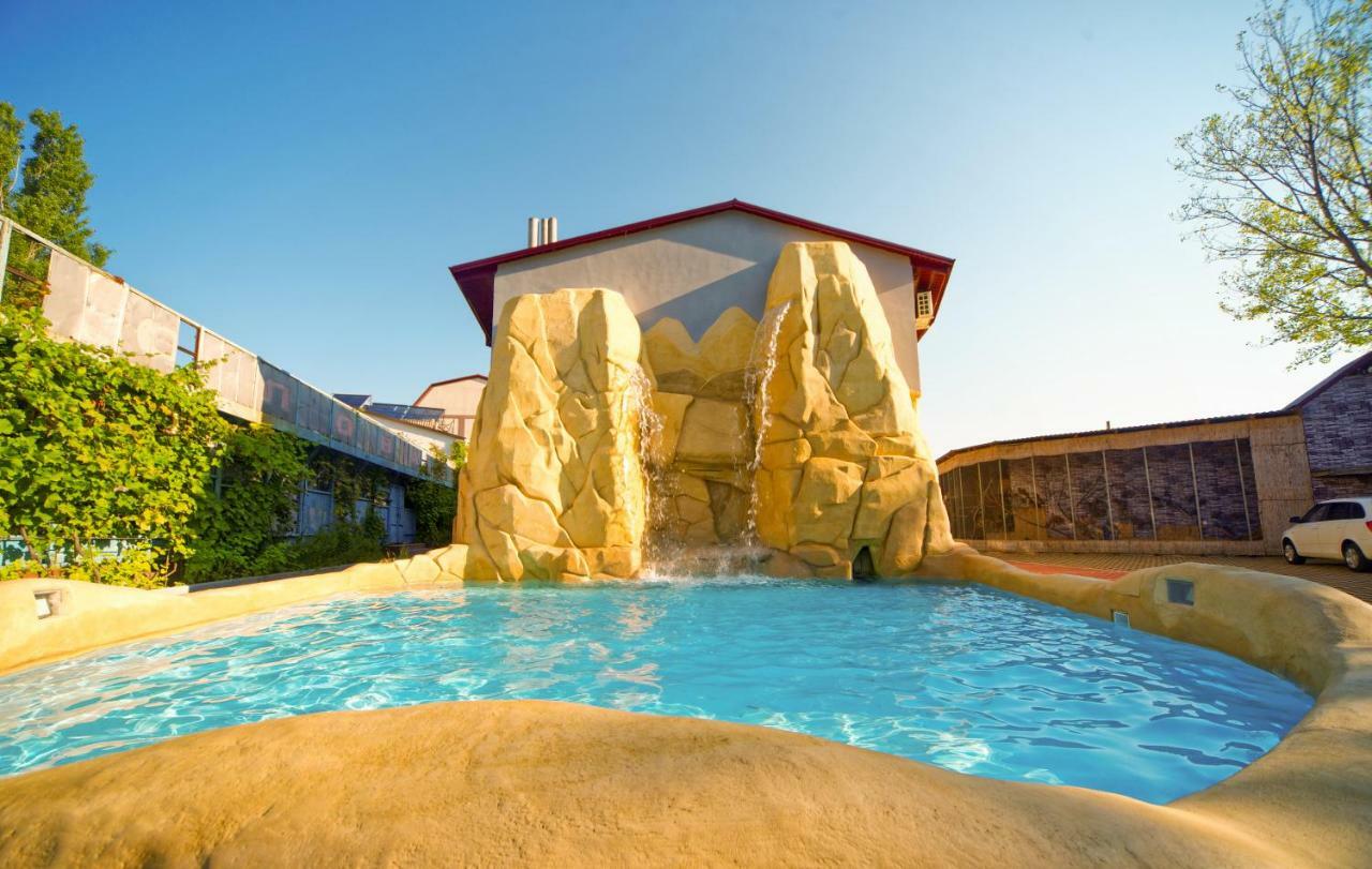 Hawaii Hotel Zatoka Exterior foto
